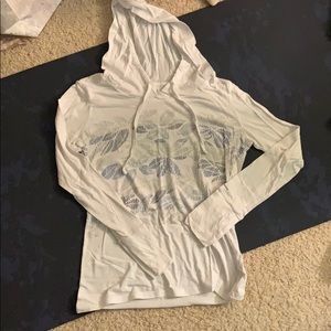 columbia light weight hooded long sleeve